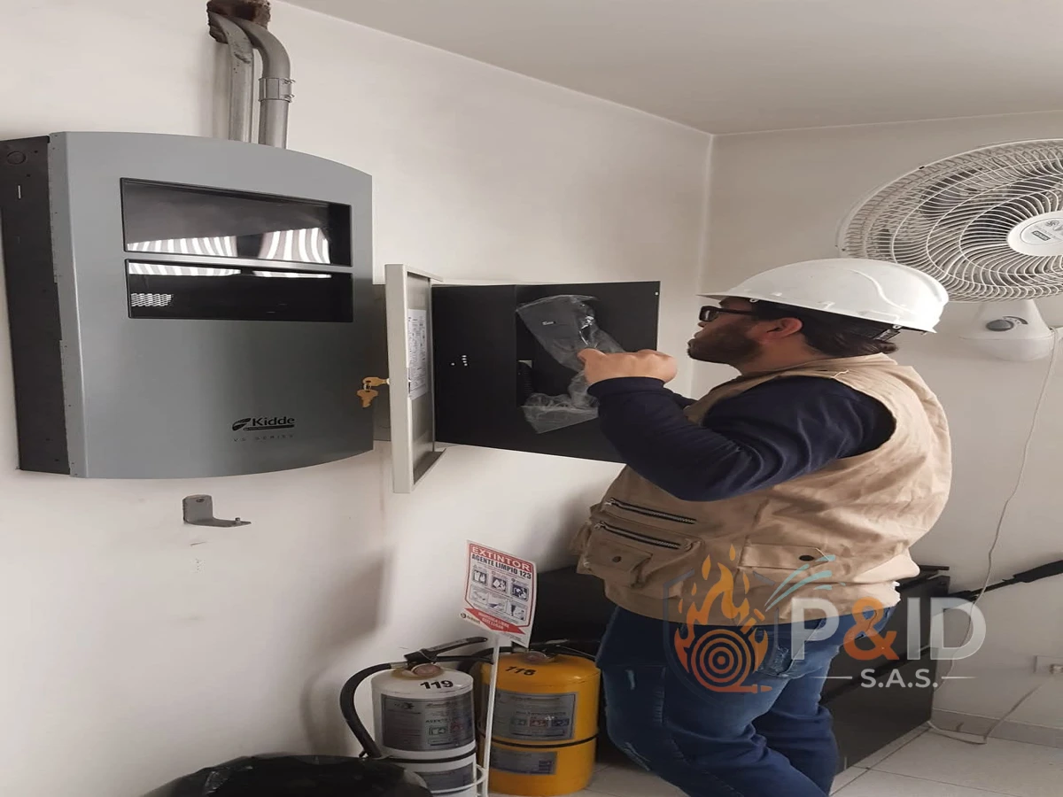 Cableado del sistema de alarma contra incendios Terminal Bogotá